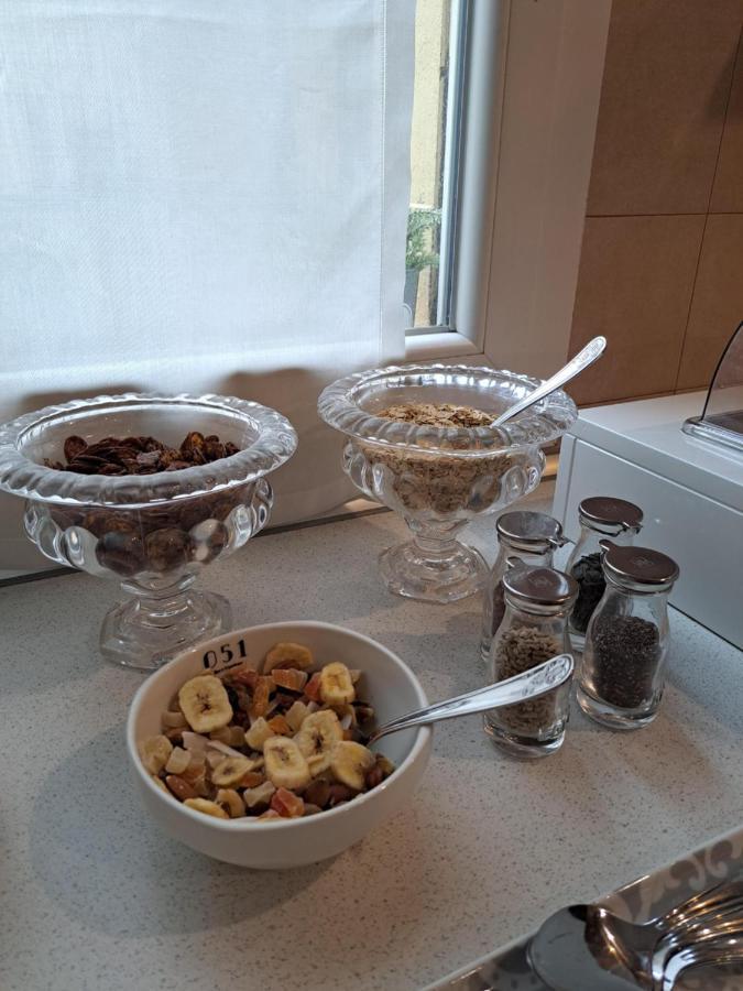 051 Room & Breakfast Bologna Bagian luar foto