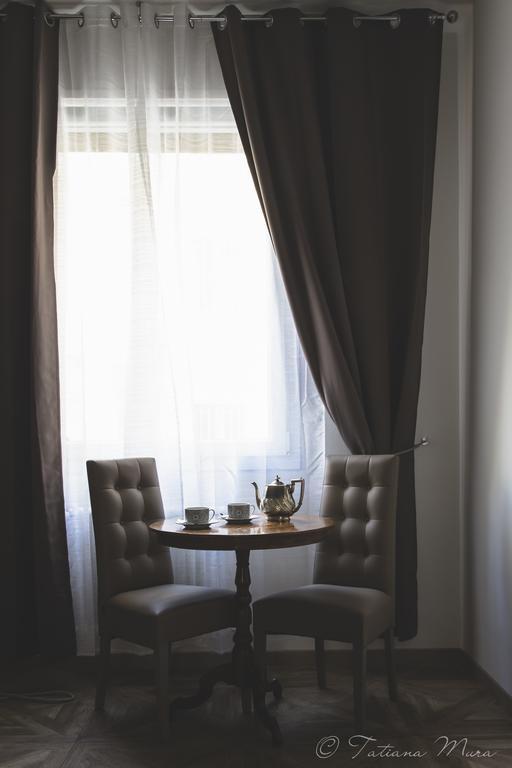 051 Room & Breakfast Bologna Bagian luar foto