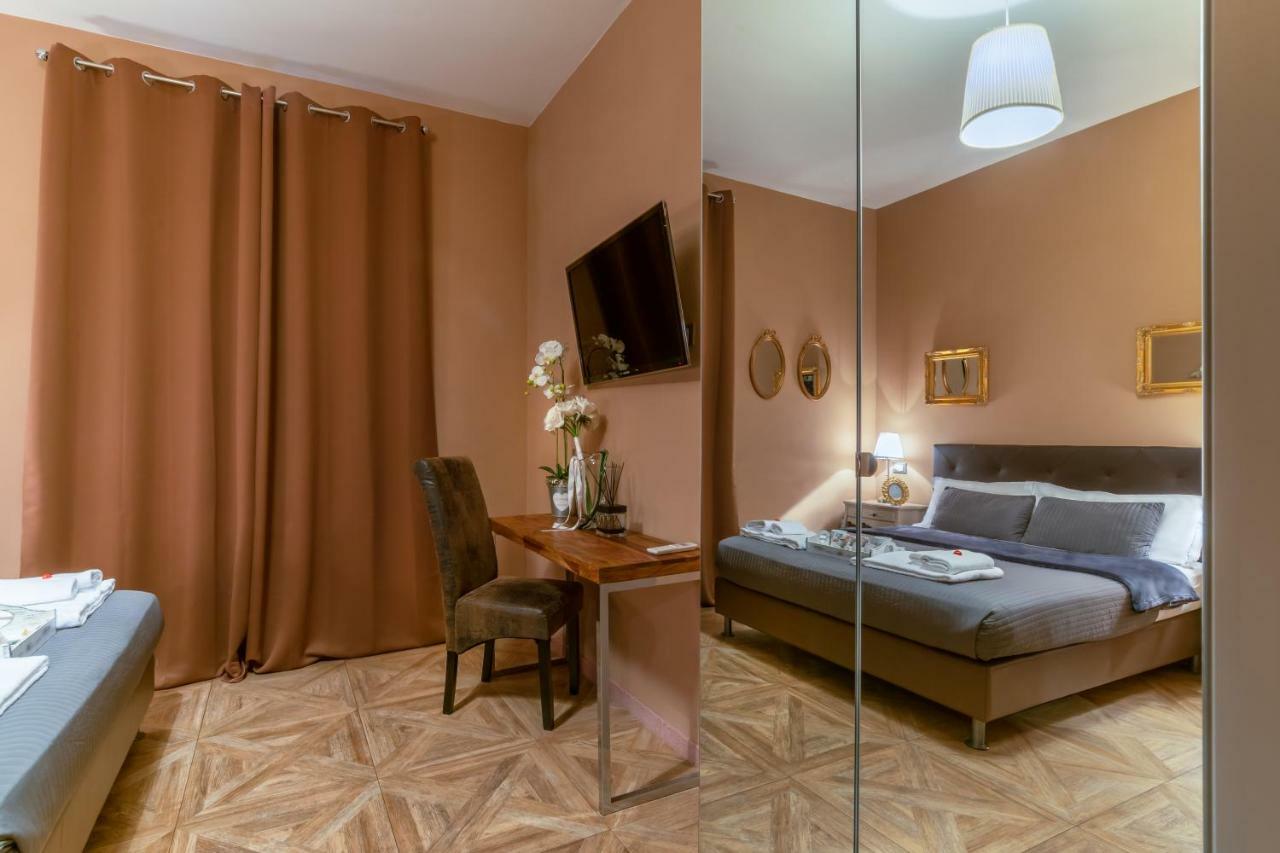 051 Room & Breakfast Bologna Bagian luar foto