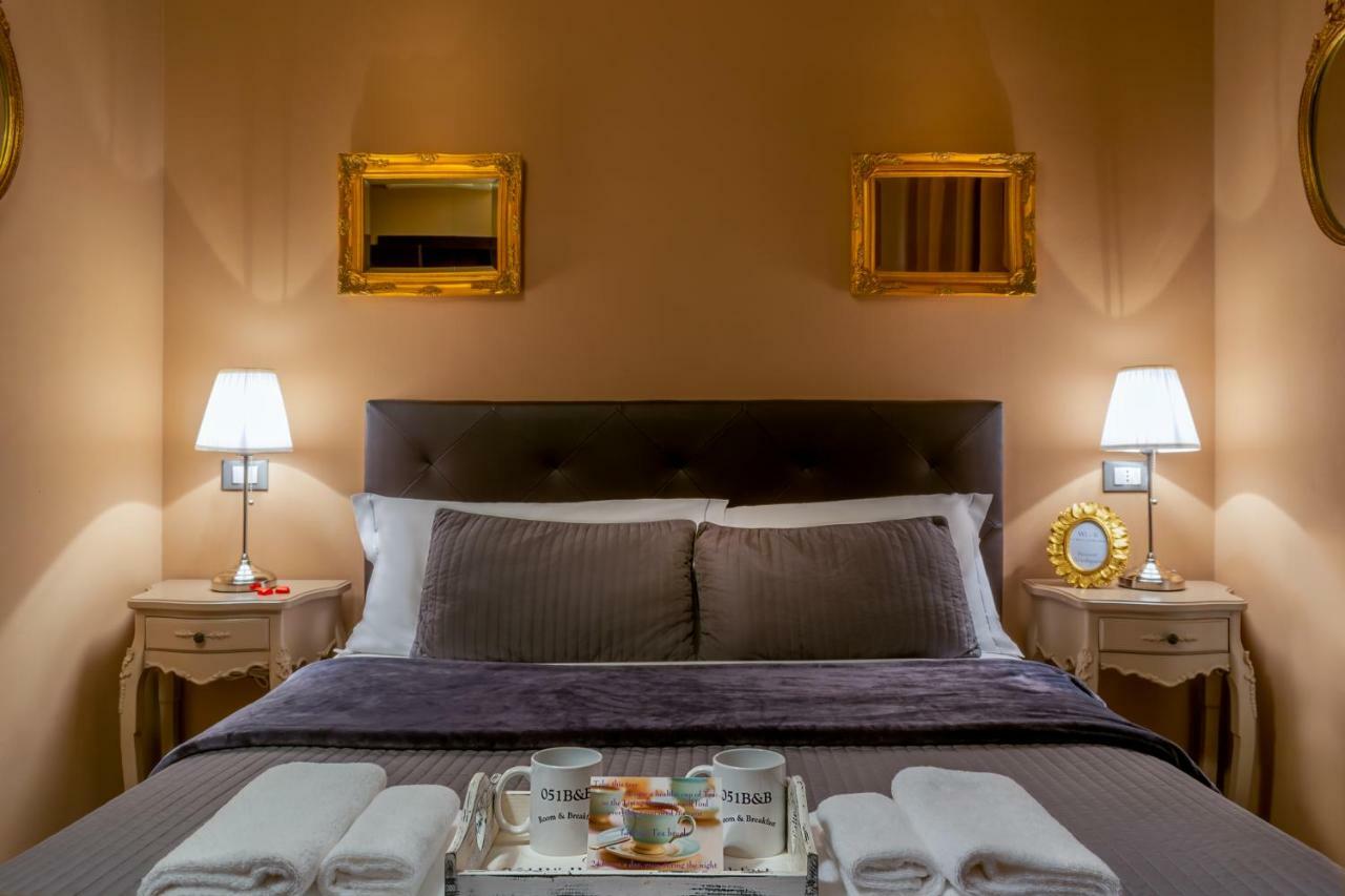 051 Room & Breakfast Bologna Bagian luar foto