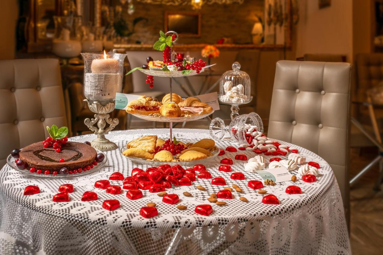 051 Room & Breakfast Bologna Bagian luar foto